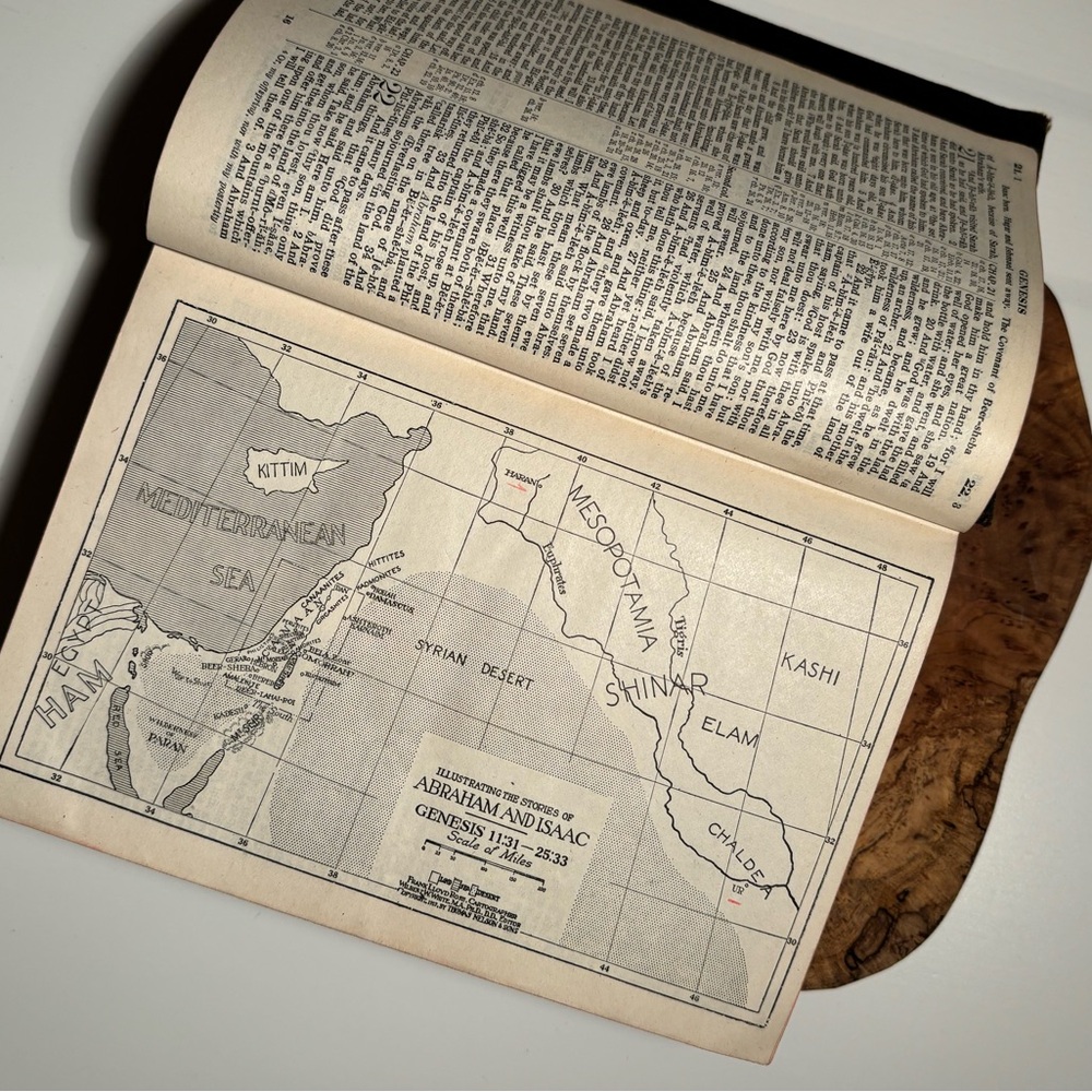 Antique ASV Bible w/ Maps & Early Print Details - Picture 6 of 16